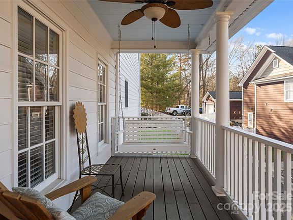 5th image of 14111 Garden District Row