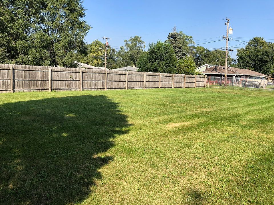 2nd image of 14621 Harvey Ave