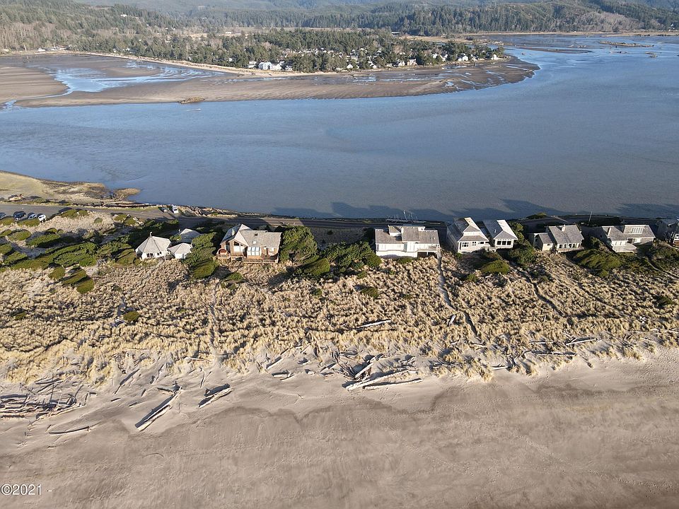 1st image of 395 Salishan Dr