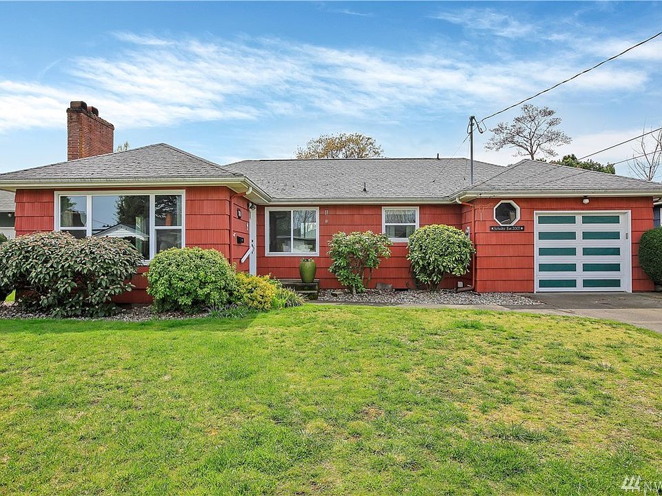 1st image of 420 8th Ave NW
