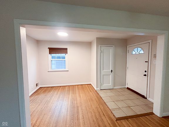 3rd image of 1107 N Drexel Ave