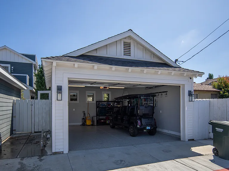 218 J Ave — Photo 33