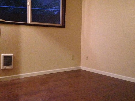 another picture of bedroom #1