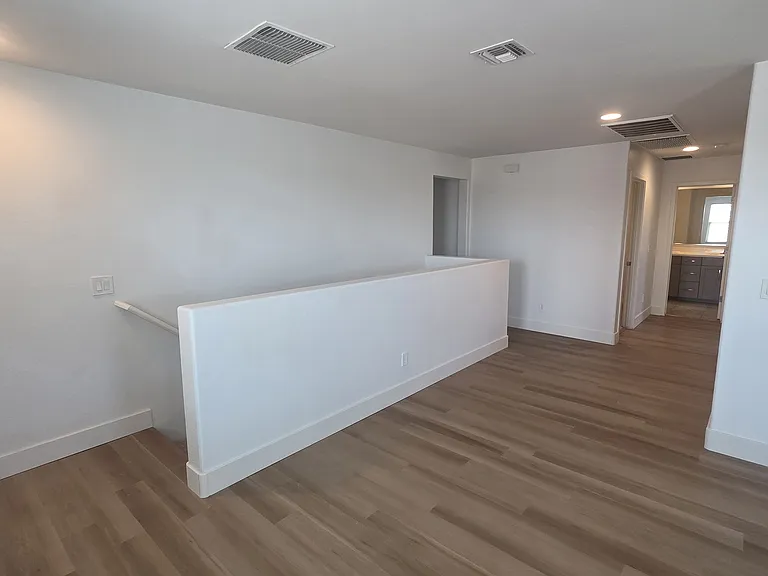5220 S Hadron — Photo 14