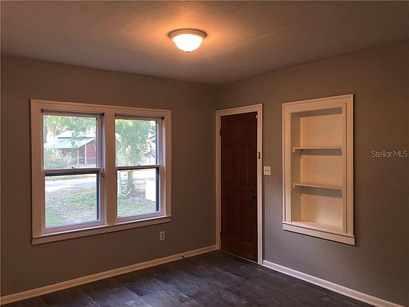 4th image of 3109 Edgemoor St