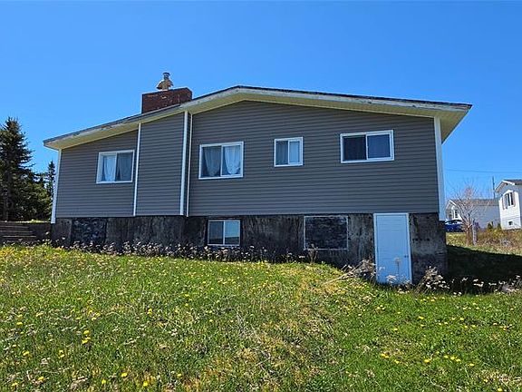 3rd image of 9 Fairview Crescent