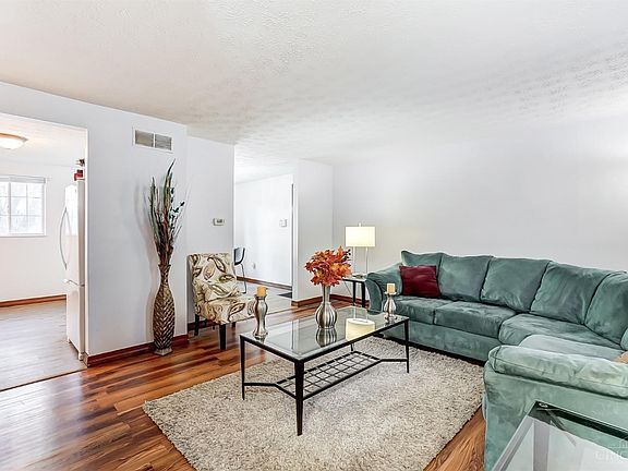 2nd image of 11691 Greenhaven Ct