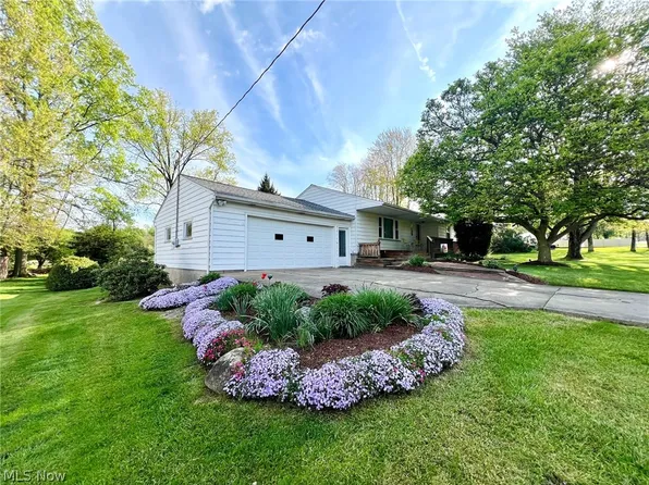 2467 Northview Dr, Cortland, OH 44410