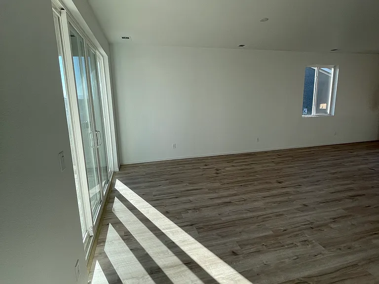 2308 Sunrise Ln — Photo 6