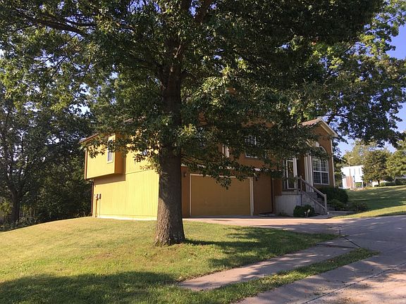 2nd image of 9045 E 51st St