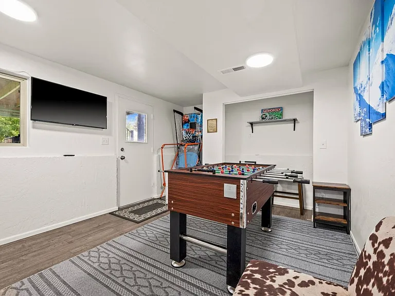 Building's Lounge