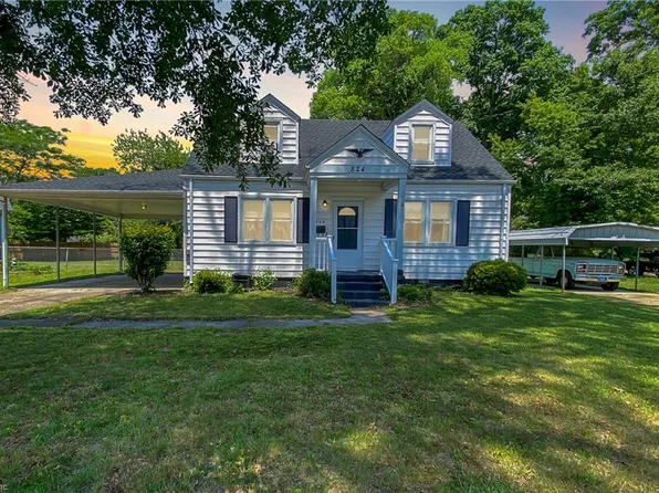 824 Alma Dr, Norfolk, VA 23518