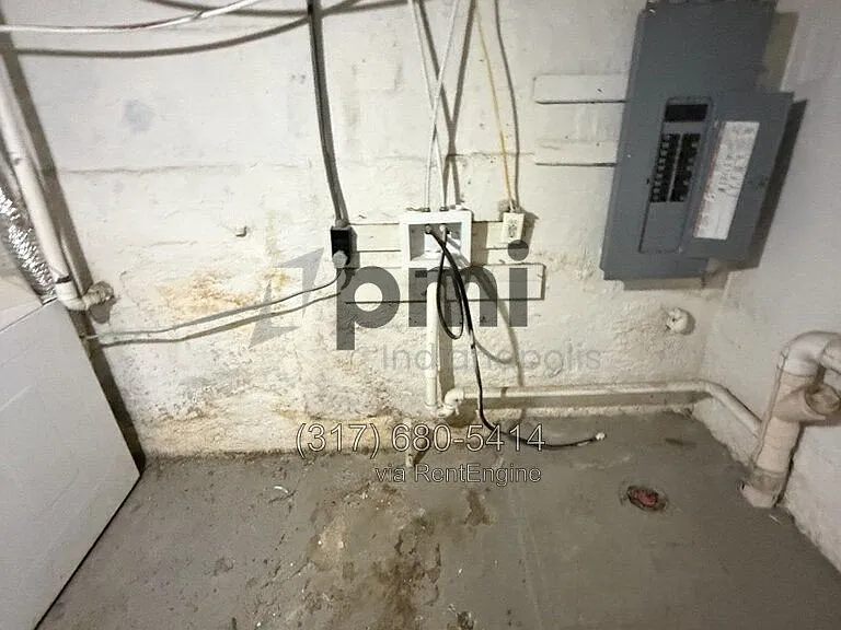 112 Adler St — Photo 26