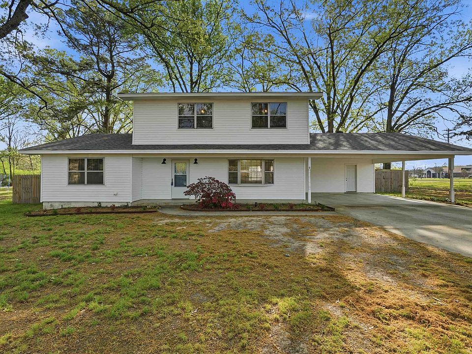 1st image of 710 Clara Dr
