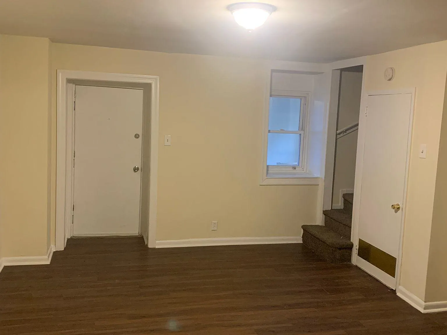 3 bed, 1500 sqft, $1,800 — Photo 3