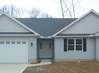 3625 Elizabeth Dr, Vermilion, OH 44089