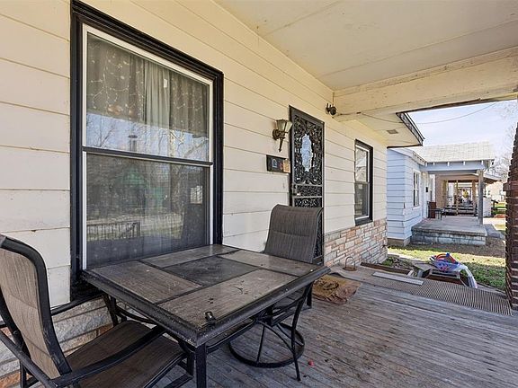 3rd image of 1712 SW 14th St