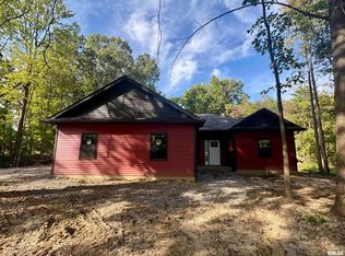 208 Hall St, Cambria, IL 62915