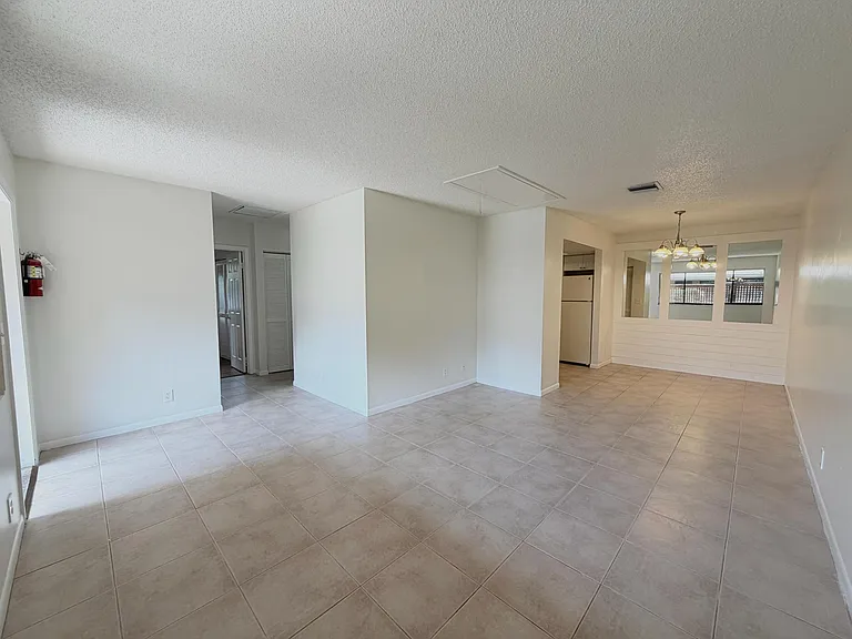 3120 Collin Dr #B — Photo 4