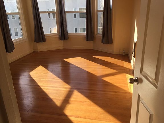 3rd image of 20 Mallorca Way APT 5