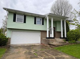 960 Cherry Ln, Peru, IN