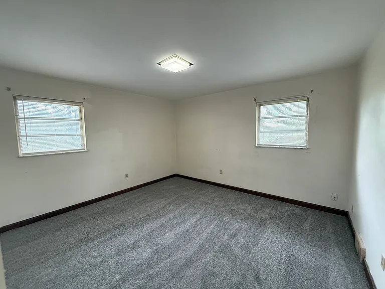 1111 Elm Park Dr — Photo 31