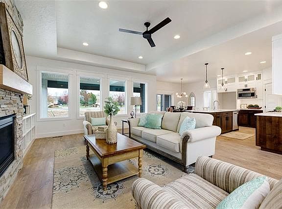 Oakmont Custom Homes - Previous Build