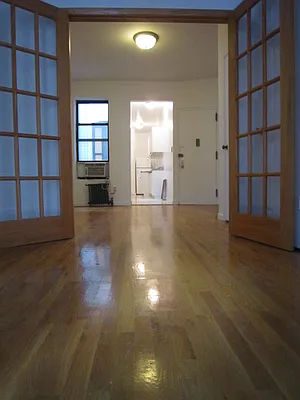 Rented by Apartments by Us | media 31