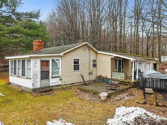 5th image of 8299 W Walker Rd