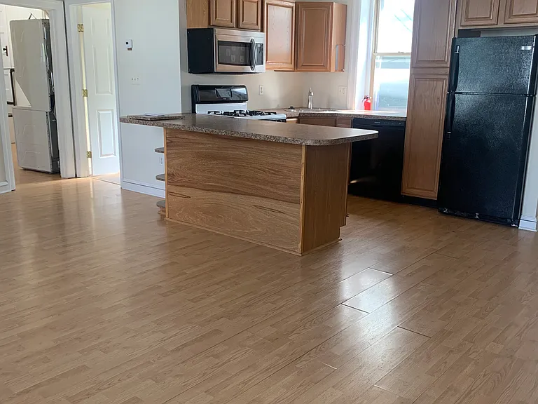 529 Greenwood Ave #1-F — Photo 3