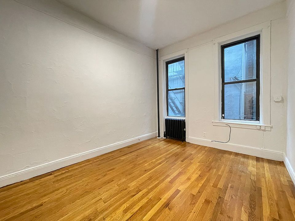 1st image of 303 E 6th St #4