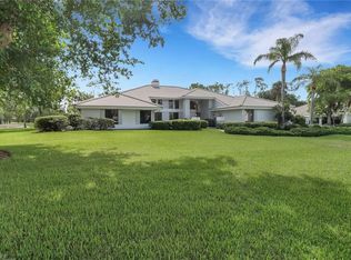 12902 Valewood Dr, Naples, FL 34119