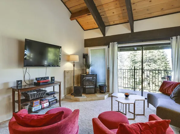 2090 Chalet Rd #8, Alpine Meadows, CA 96146