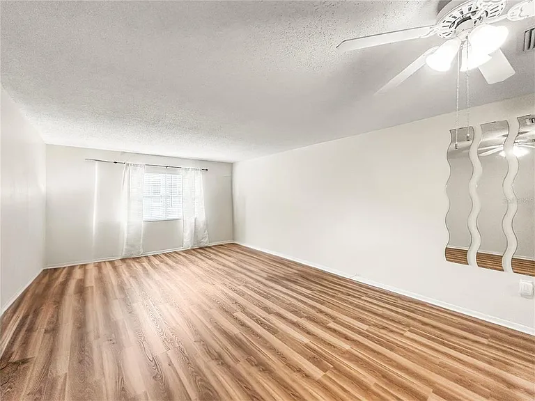 1706 Belleair Forest Dr #252 — Photo 15