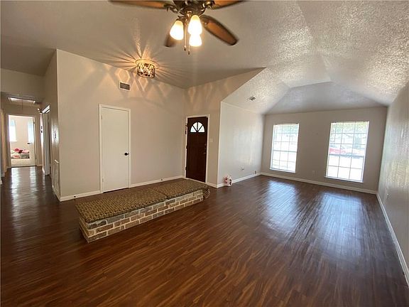 3rd image of 2203 Klattenhoff Dr
