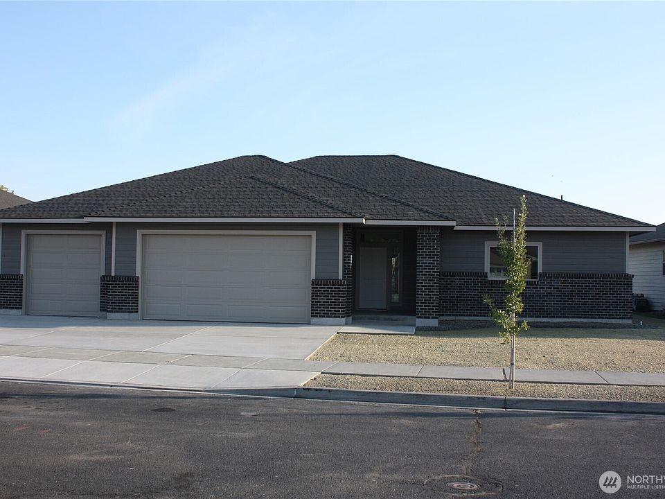 1st image of 3439 Blue Heron Lane