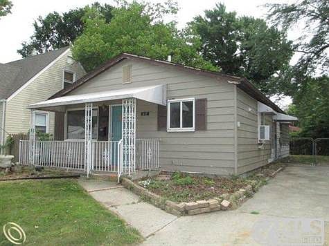 261-861084 Front Right.JPG