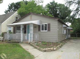 637 W Kalama Ave, Madison Heights, MI 48071