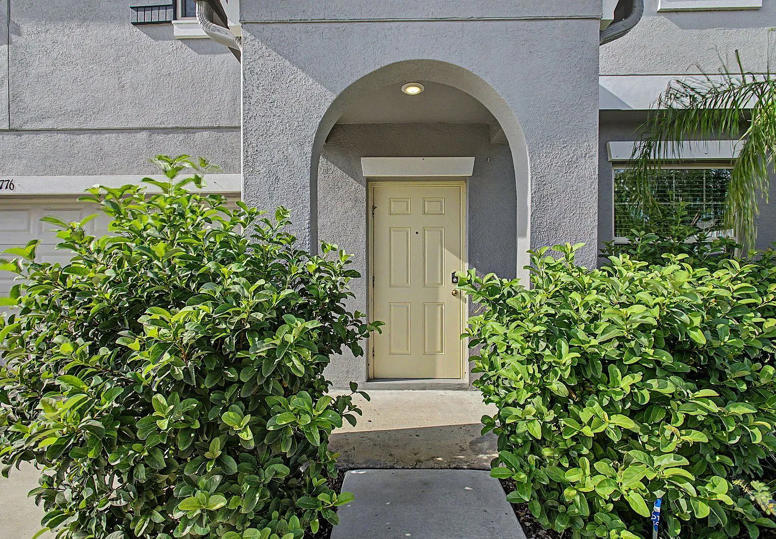 4 bed, 2.5 bath, 2584 sqft, $2,700 — Photo 3