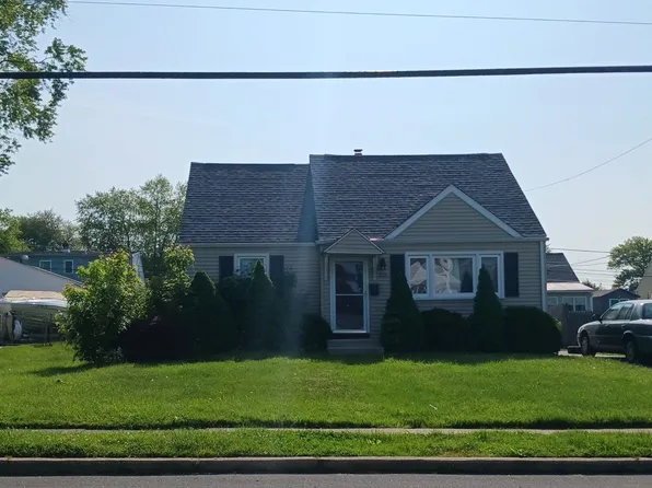 153 Trimble Blvd, Brookhaven, PA 19015