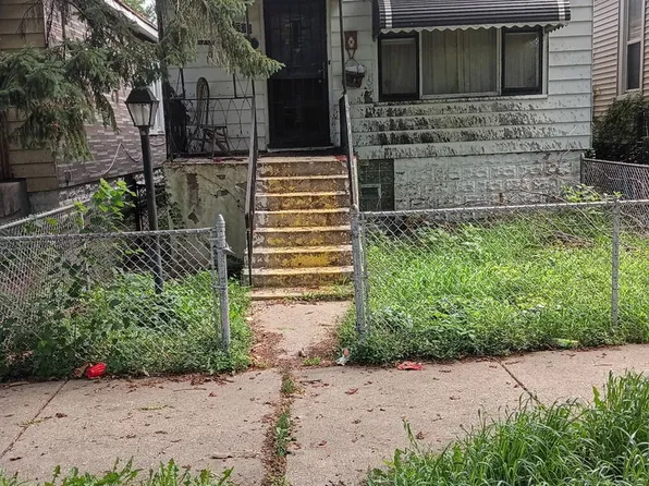 7533 S Ellis Ave, Chicago, IL 60619