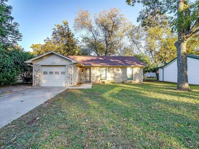 213 S Scott St, Burleson, TX, 76028