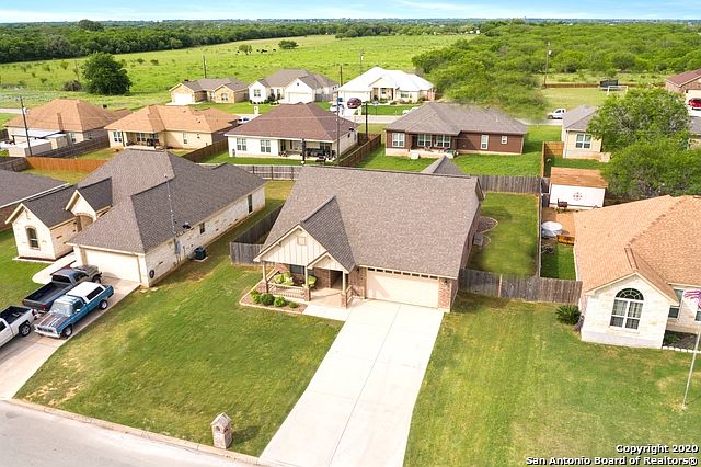 1st image of 136 Parkcrest
