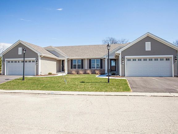 2nd image of 417 Woodfield Cir