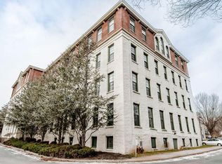 15 Higgins St APT 119, Smithfield, RI 02917