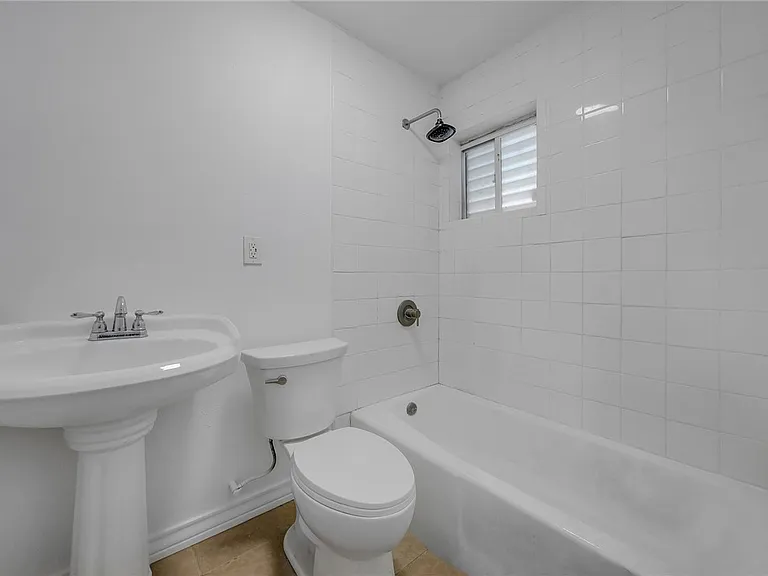 1814 Loritte Dr — Photo 12