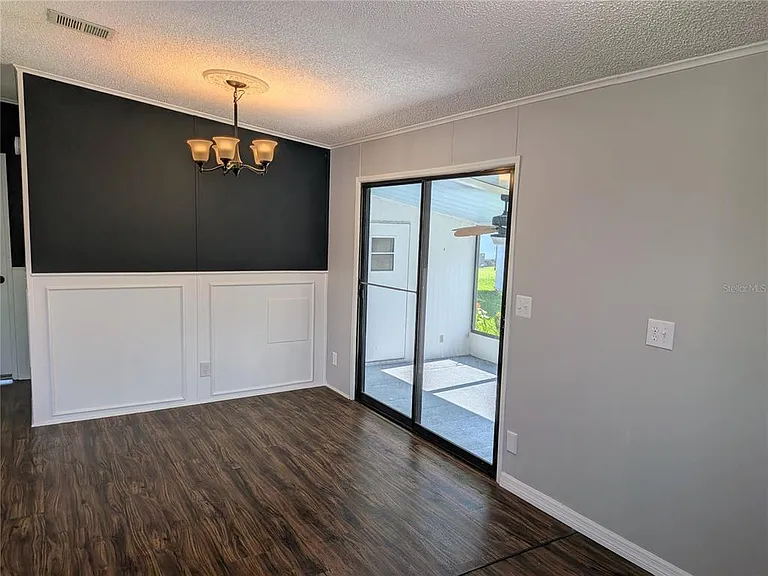 36037 Coleus Ave — Photo 6