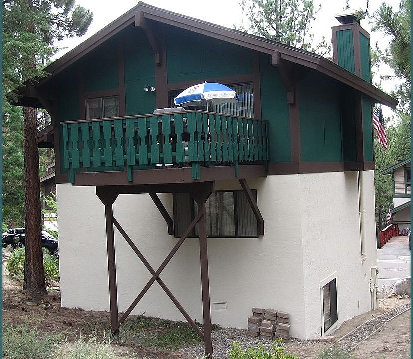 2nd image of 1243 Timber Ln