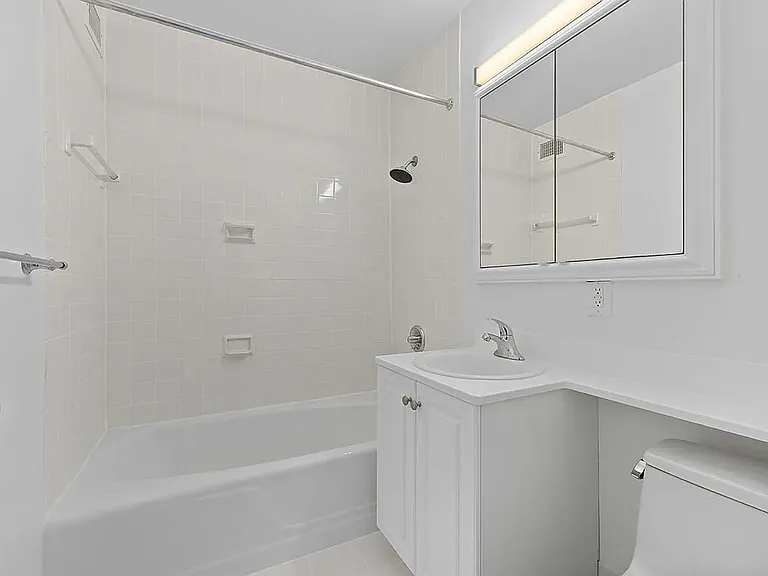 254 E 68th St #5C — Photo 5