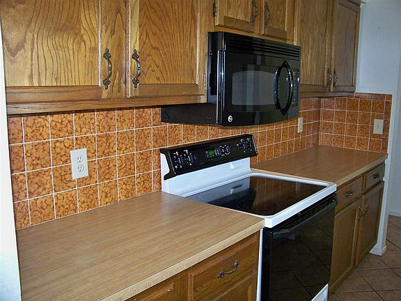 4th image of 309 N Bentwood Dr